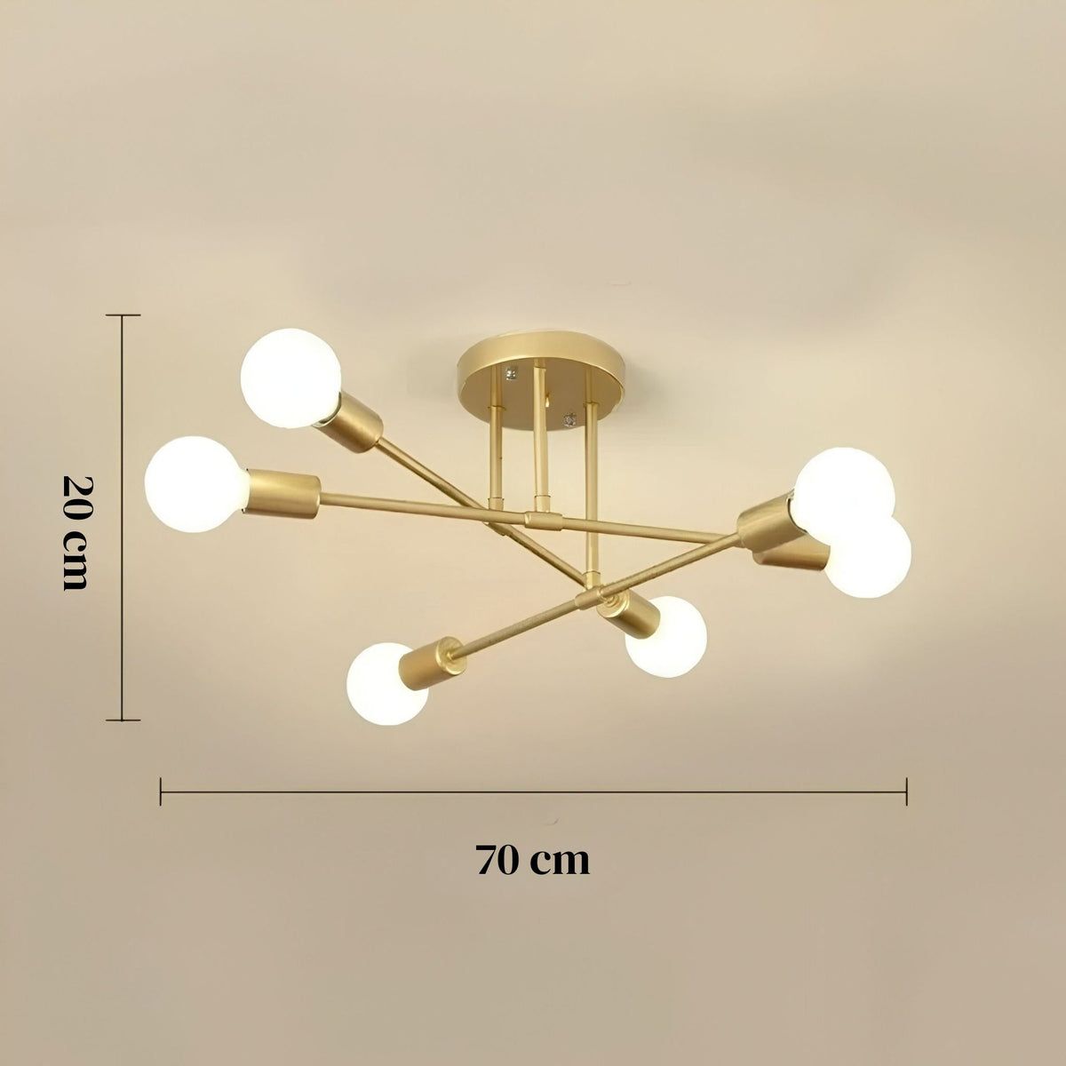 Dimensions du lustre Sputnik ZORA doré : 70 cm de large et 20 cm de haut