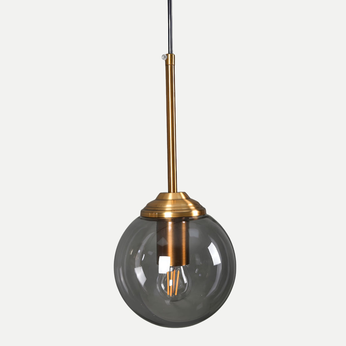 Suspension globe en verre gris fumé LUNA avec structure en métal doré